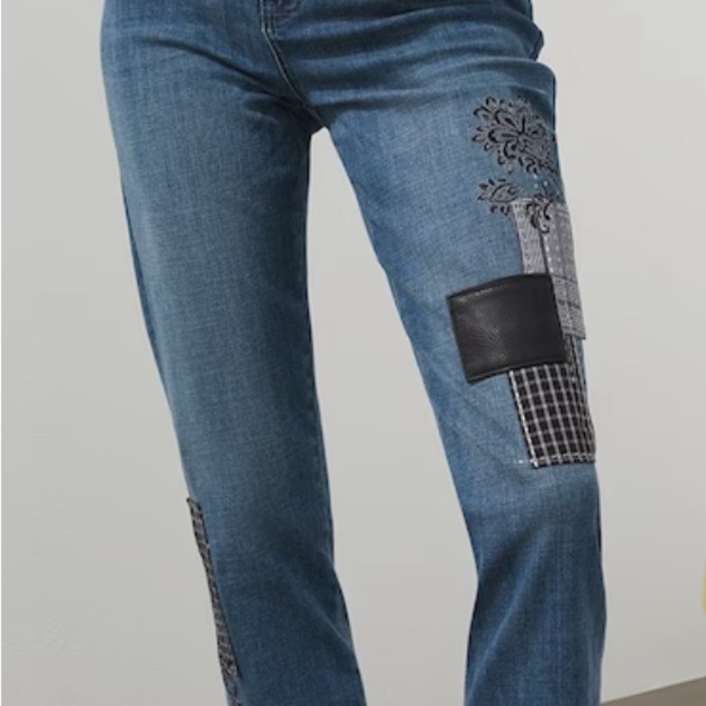 Chico Women’s Girlfriend Embroidered Patches Ankle Jeans